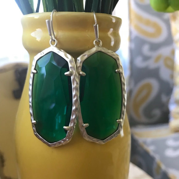 Kendra Scott Jewelry - SOLD..Kendra Scott Ella’s Earrings In green